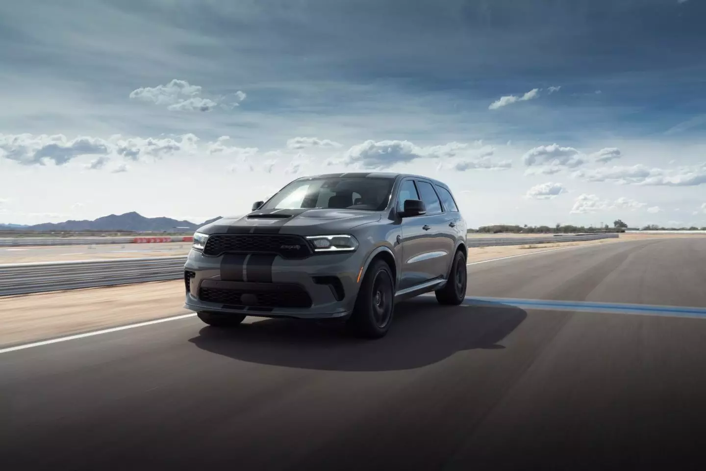 Dodge Durango SRT Cehennem Kedisi