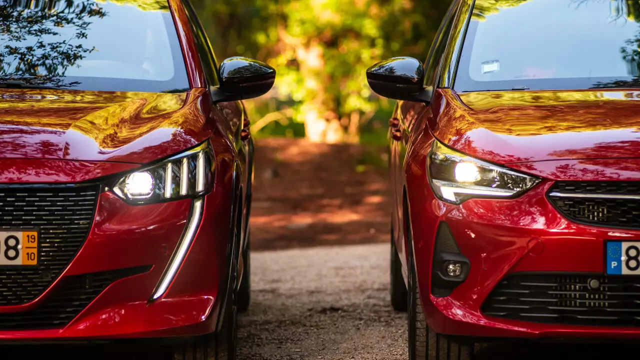 Peugeot 208 un Opel Corsa