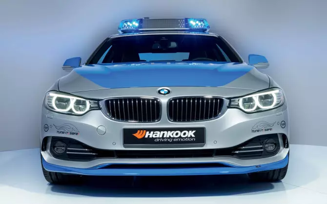 2013-AC-Schnitzer-BMW-ACS4-2-8i-Polis-Coupe-Statik-2-1280x800