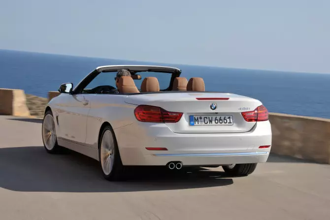 د BMW 4 لړۍ بدلیدونکی