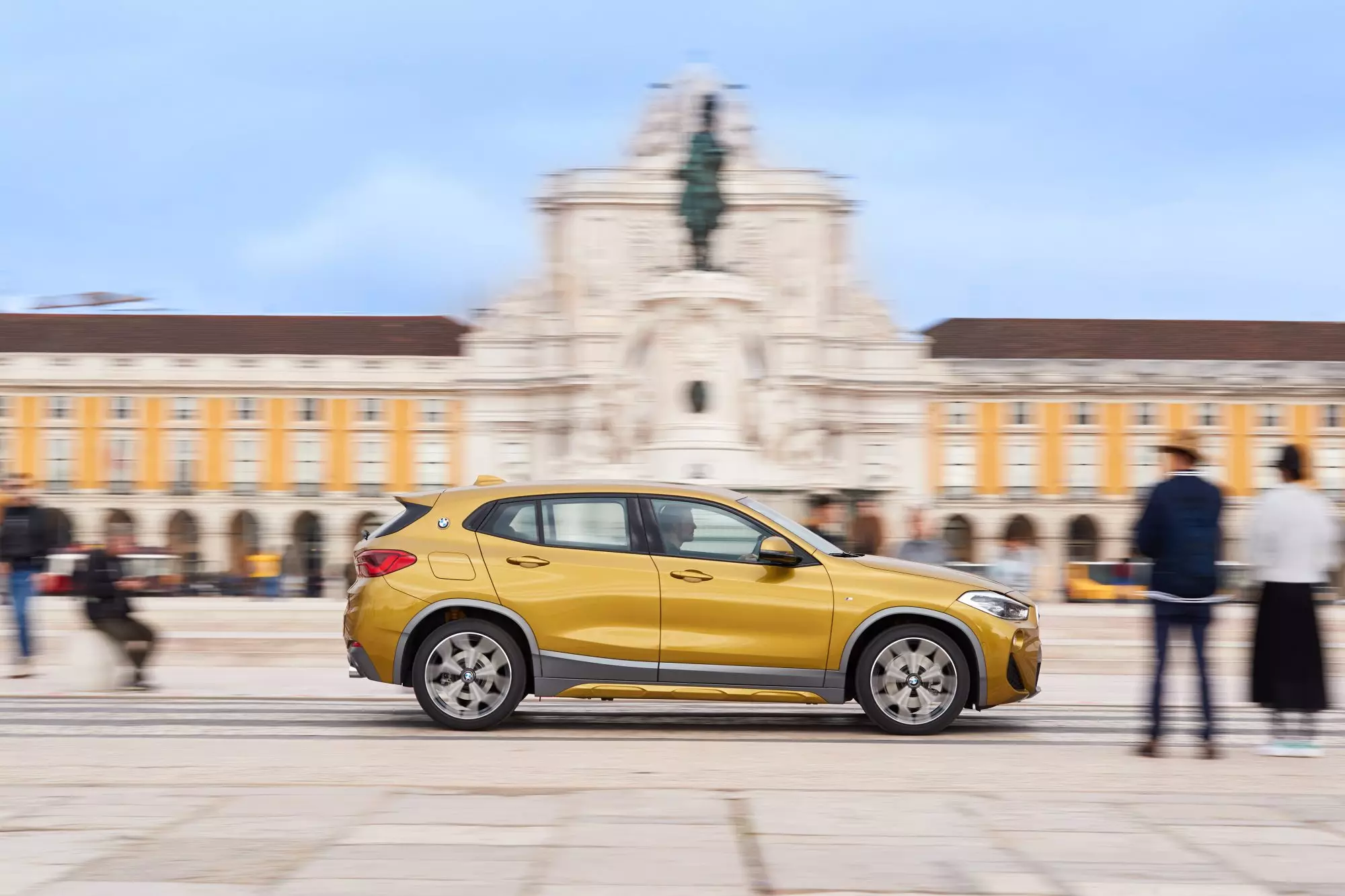 BMW X2 ሊዝበን 2018