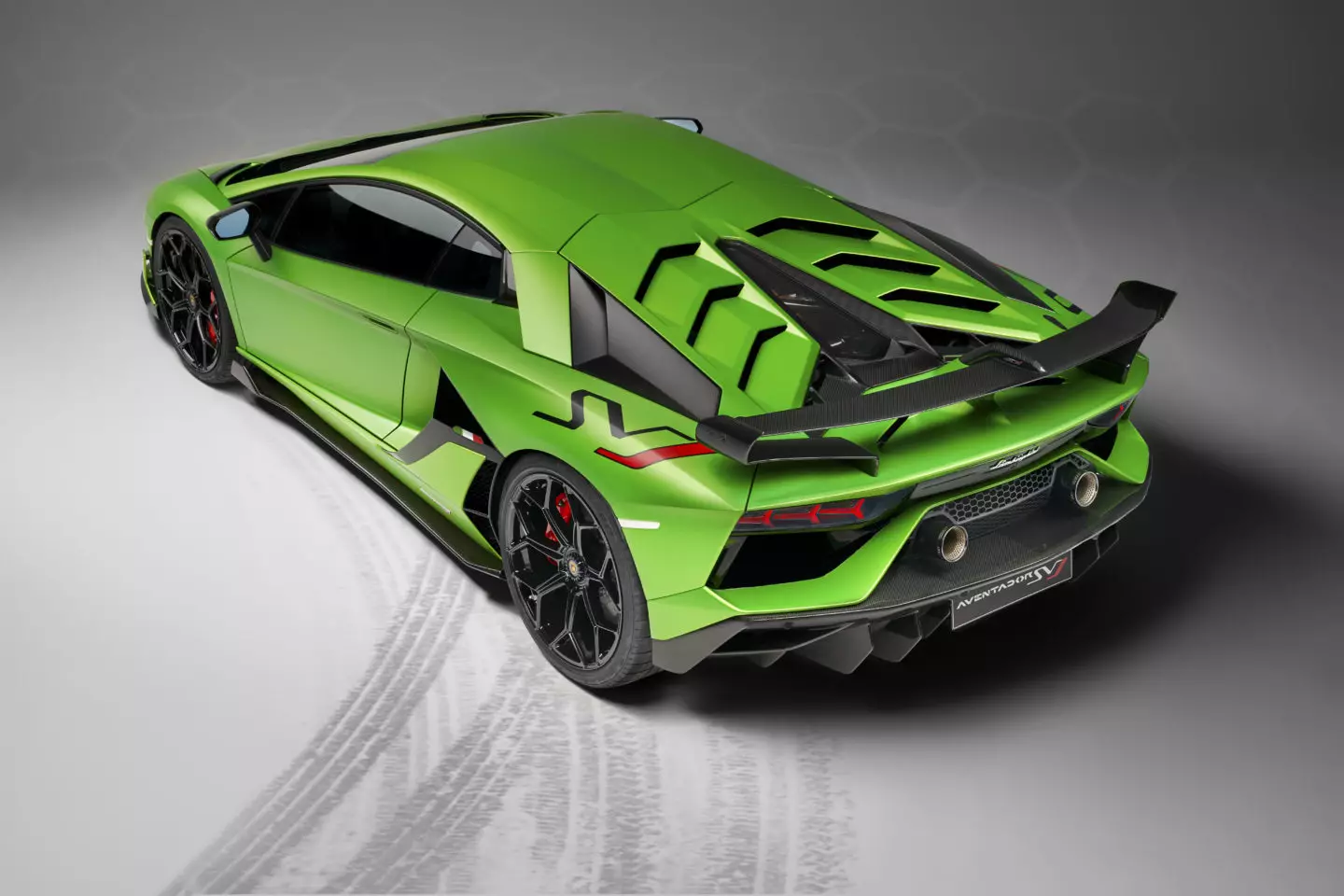 Lamborghini Aventador SVJ Yeşil