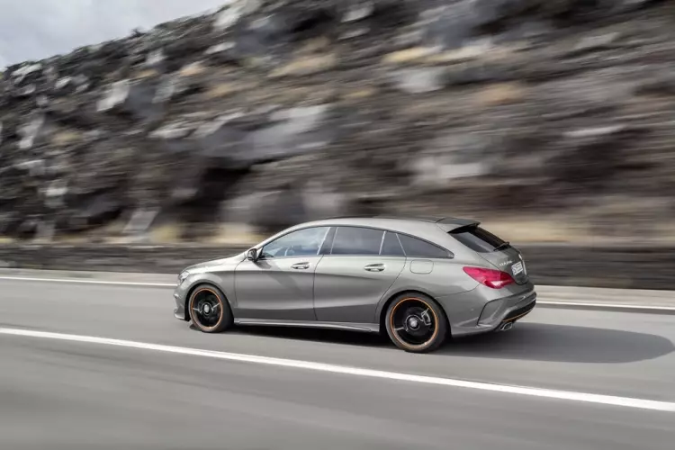 مرسډیز بینز CLA 250 4MATIC شوټینګ بریک (X117) 2014