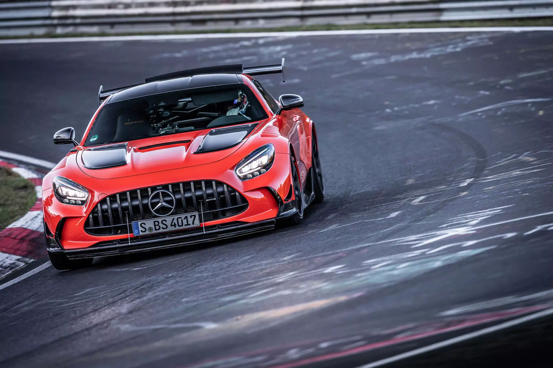 Mercedes-AMG GT must seeria