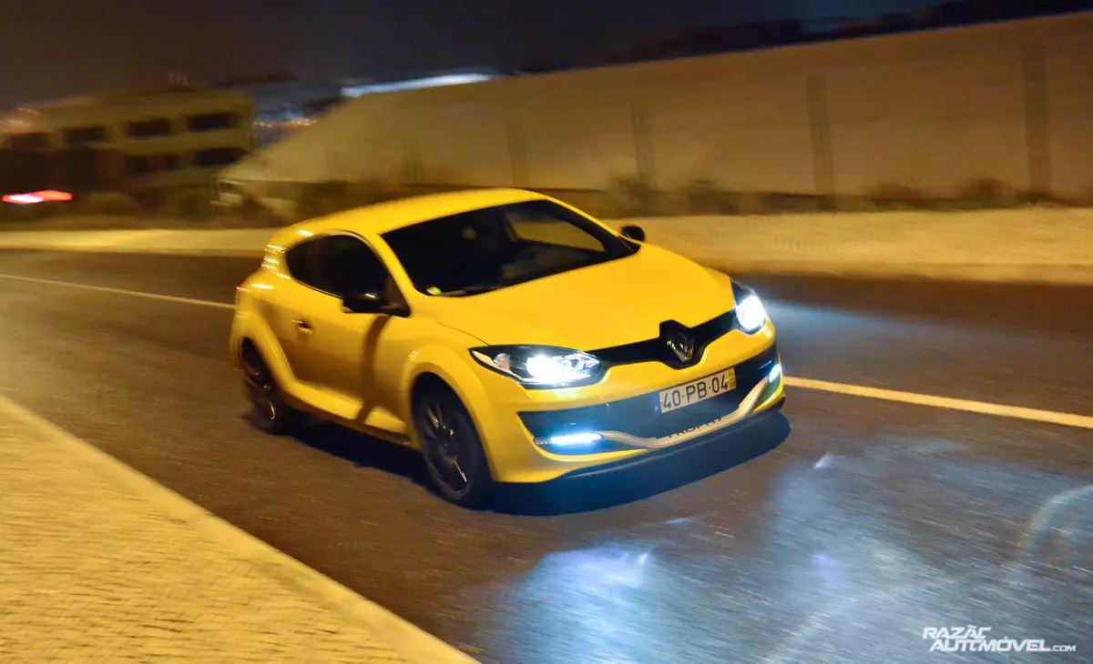 Trophée Renault Mégane RS 275 : Ode Triumfal 10728_8