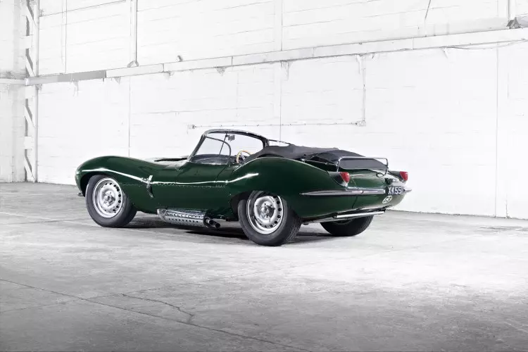 Jaguar XKSS (1)