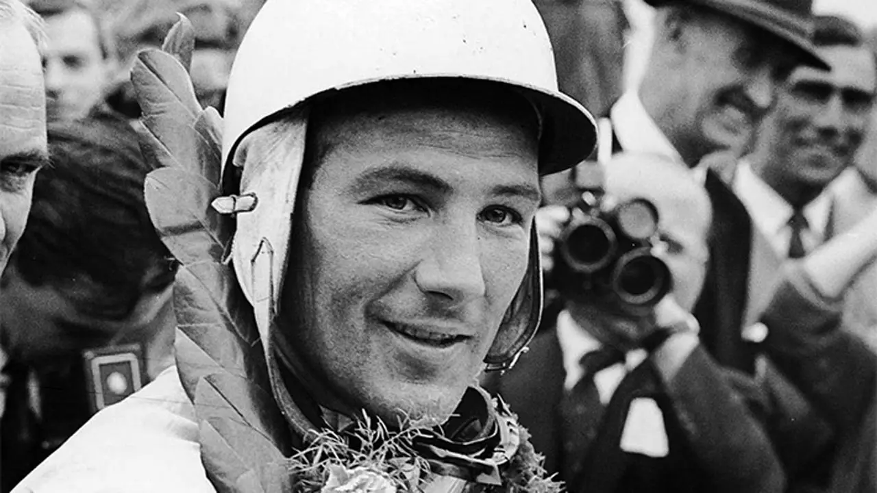 Sir Stirling Moss sterf op 90-jarige ouderdom. ’n Kampioen gaan nie net oor titels nie 10754_1