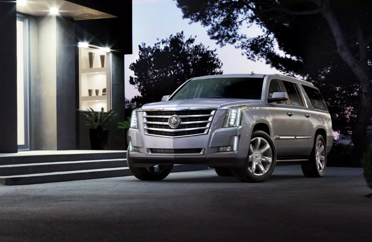 Cadillac Escalade baharu, haiwan yang tersendiri. 10844_4