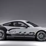 Тахир дутуу болоход бэлэн: Porsche 911 GT3 цомыг танилцуулж байна 10847_5