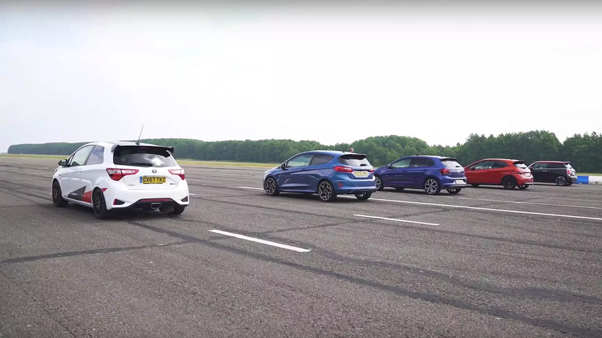 Drag Race — Toyota Yaris GRMN, Peugeot 208 GTI, Ford Fiesta ST, Volkswagen Polo GTI, Mini John Cooper Works