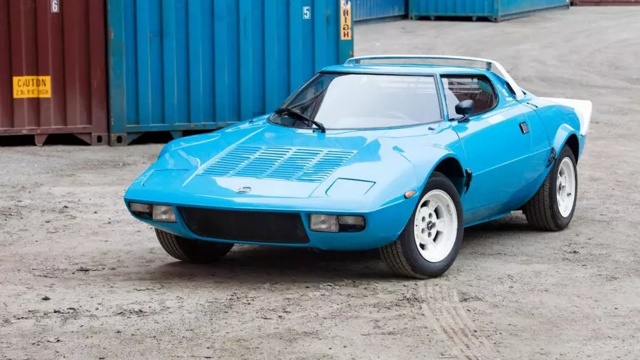 Lancia Stratos HF Stradale 1975 года выпуска