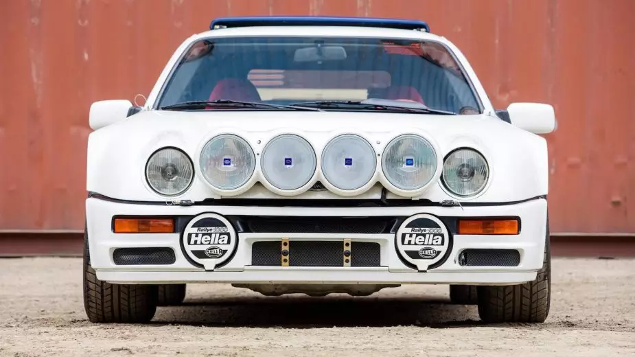 1986 تطور فورد RS200