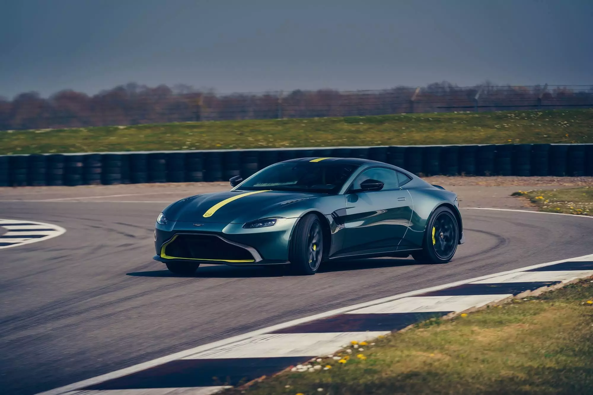 Aston Martin Wantage AMR