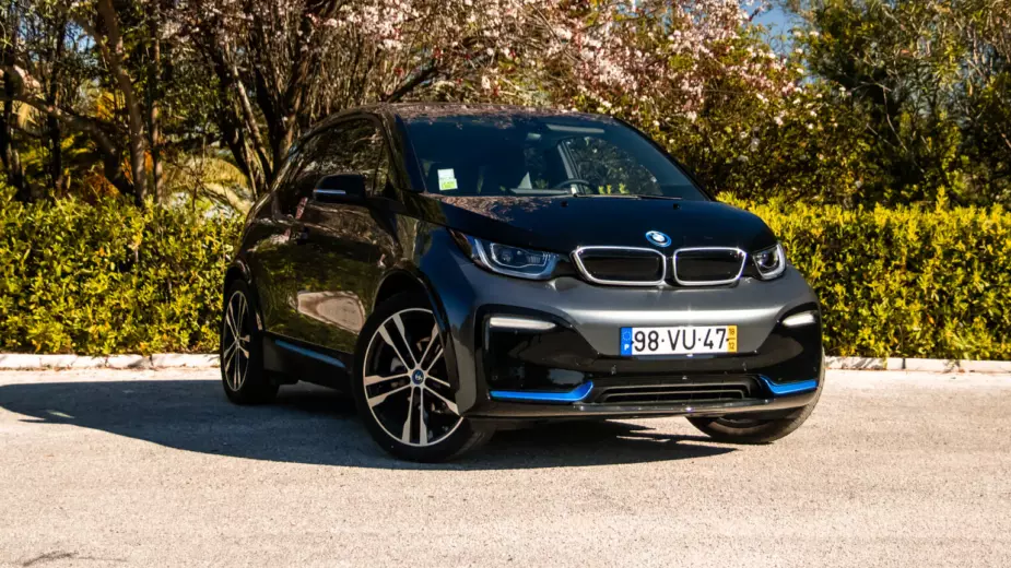 हामीले BMW i3s परीक्षण गर्यौं: अब मात्र इलेक्ट्रिक मोडमा