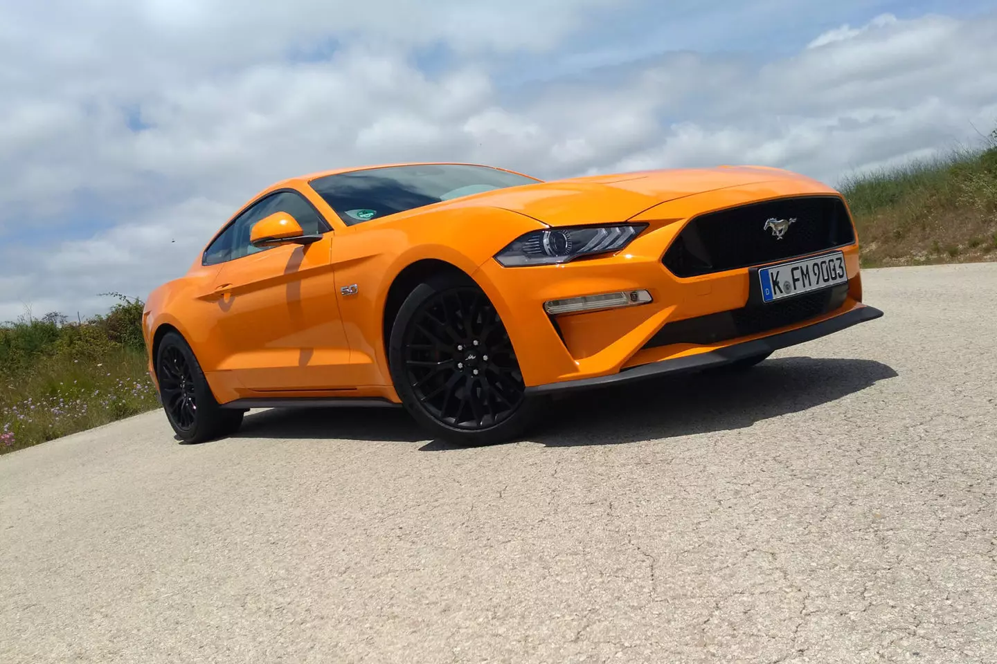 Ford Mustang V8 GT फास्टबॅक