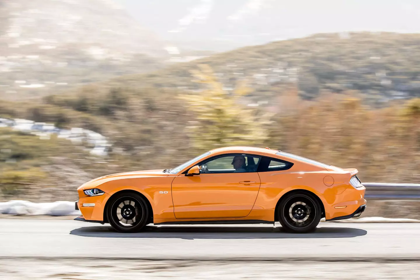 I-Ford Mustang GT V8 Fastback