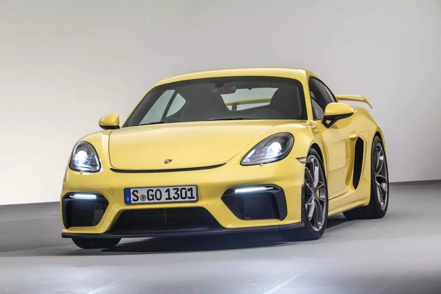 پورسچى 718 Cayman GT4