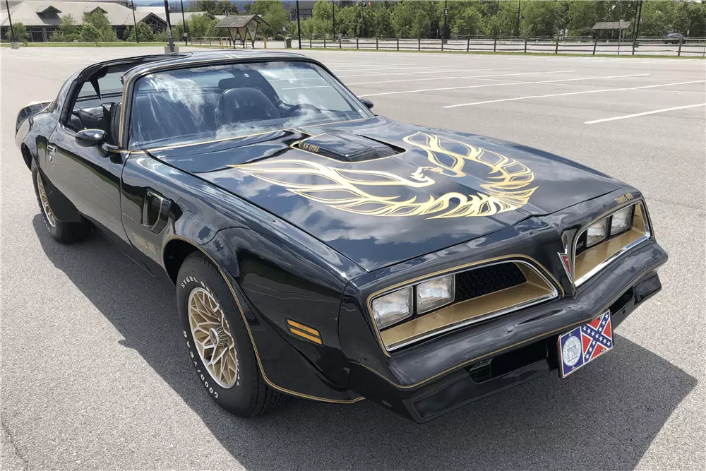 Берт Рейнольдс, Понтиак Firebird Trans Am