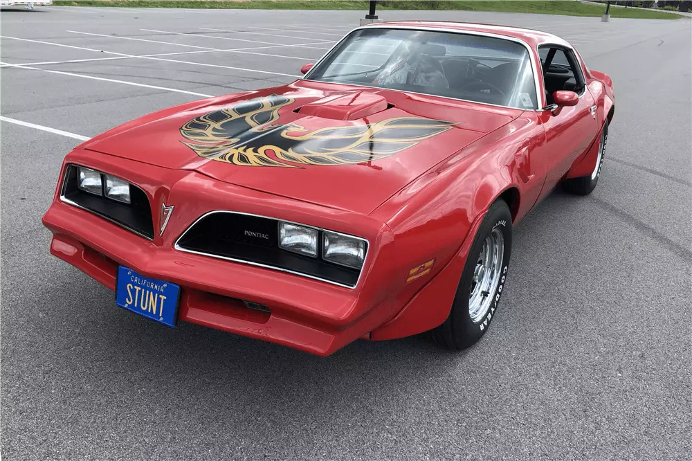 Burt Reynolds, Pontiac Firebird فورمۇلاسى