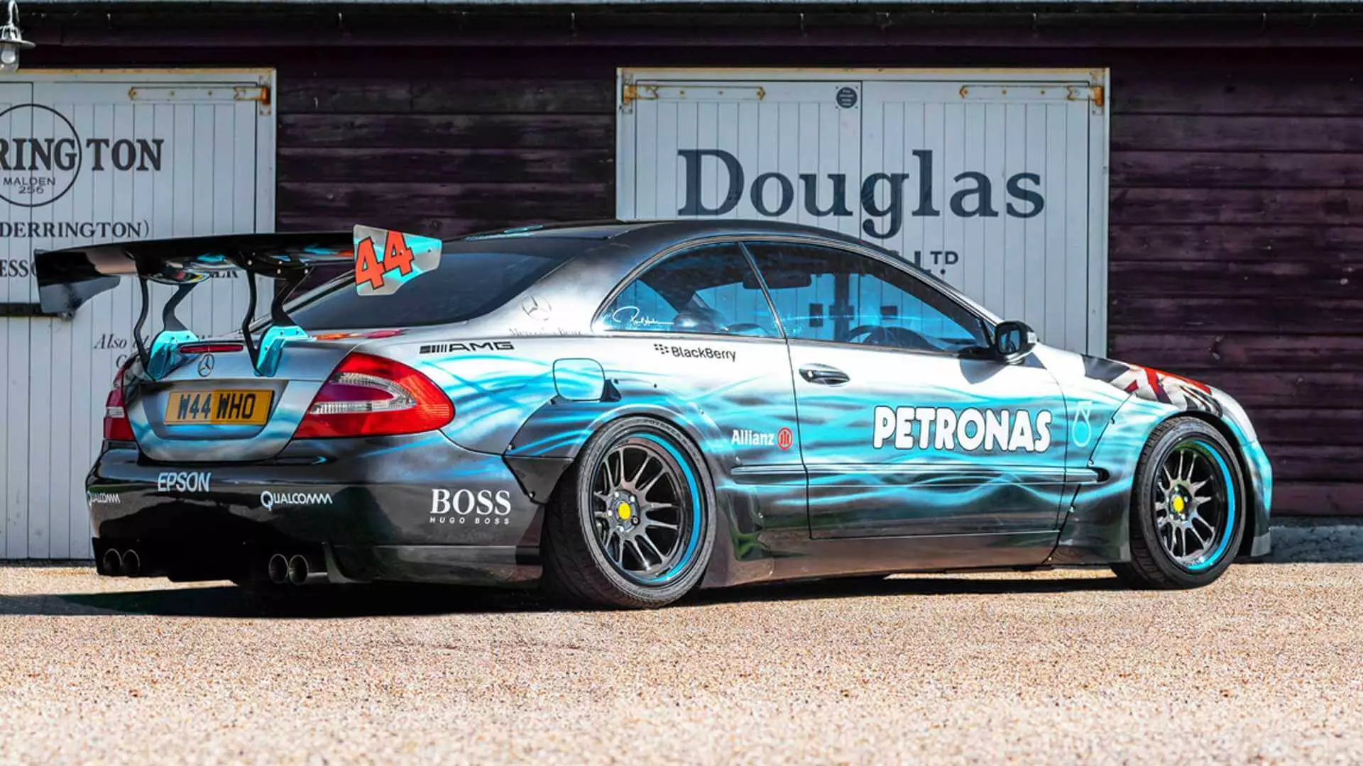 Mercedes-Benz CLK omaĝo al Lewis Hamilton