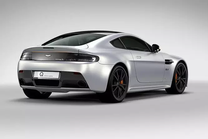 Aston Martin Vantage V8 sareng édisi terbatas 