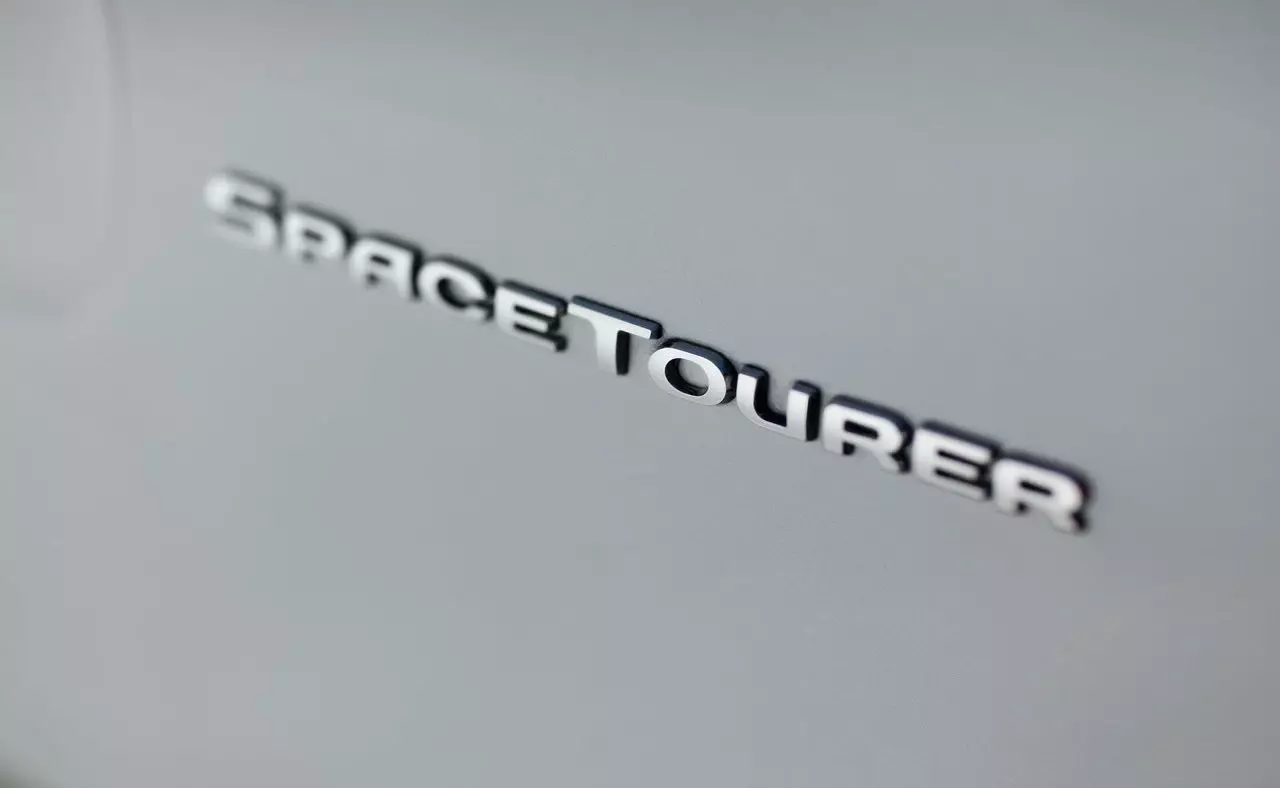 “Citroen SpaceTourer”