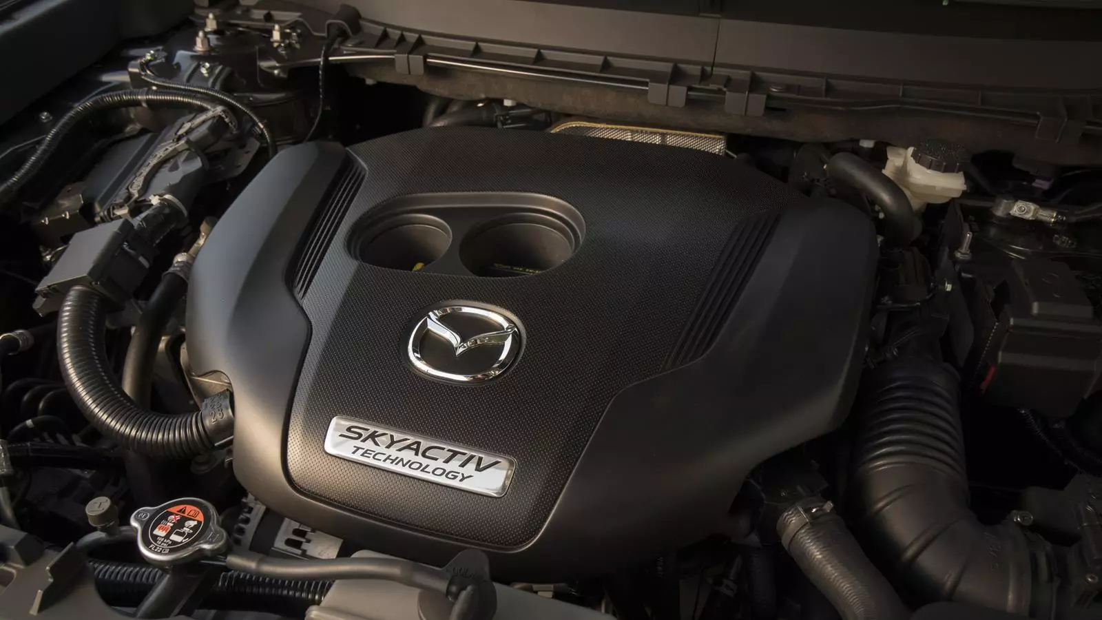 Mazda SKYACTIV injini