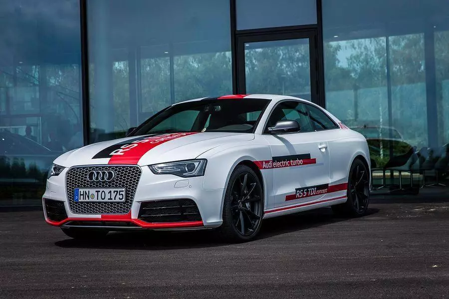 Audi RS5 TDi Konsepti Üçlü Supercharged Debüt