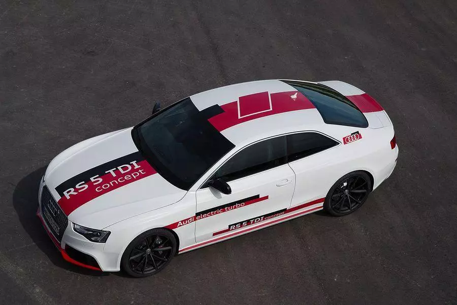 Débuts de l'Audi RS5 TDi Concept Triple Supercharged 11272_4