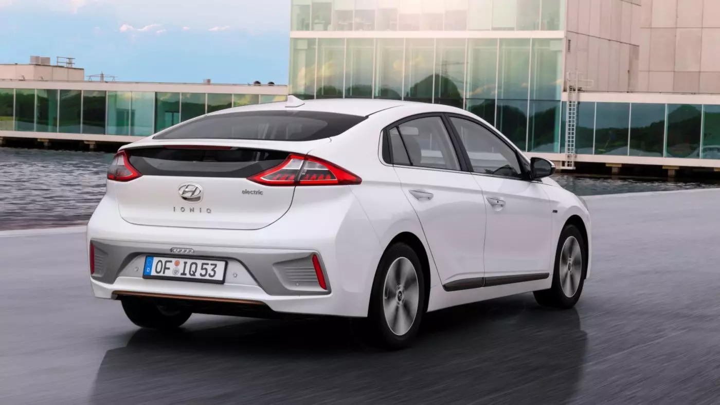 ក្រុមហ៊ុន Hyundai IONIQ Electric