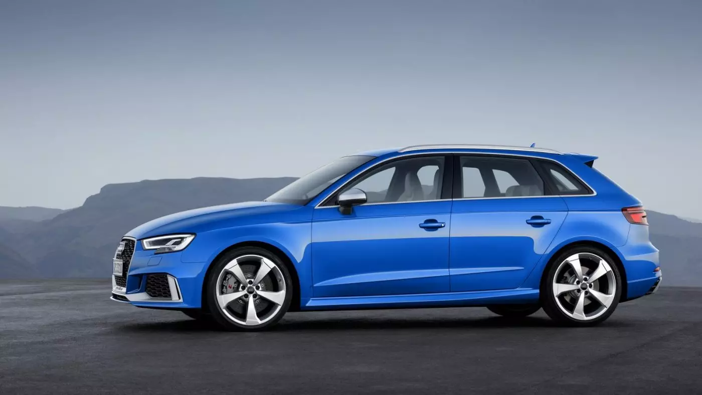 Yeni Audi RS3 Sportback sehrli nömrəni vurur: 400 at gücü! 11314_2