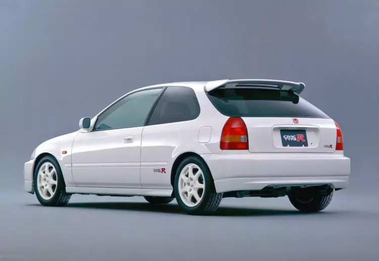 Honda Civic Type R (EK9): y samurai na wnaeth erioed i Ewrop 11408_1