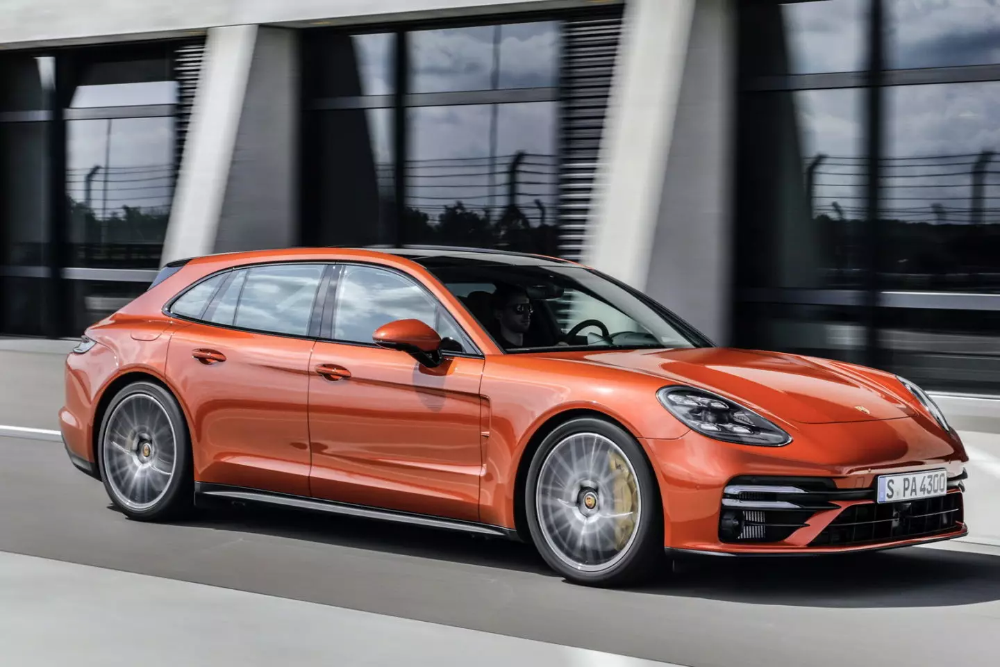 Porsche Panamera Turbo S Sport Turismo 2021 г.