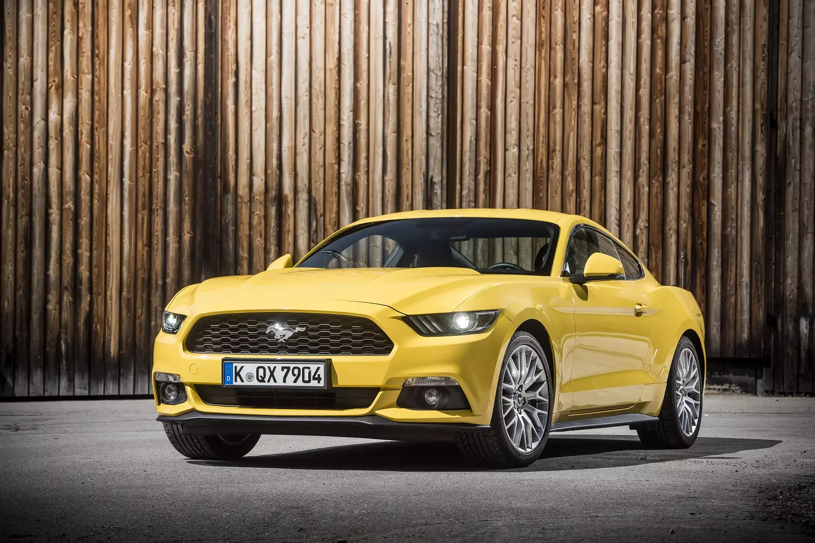 រថយន្ត Ford Mustang