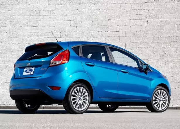 Ford-Fiesta_2013