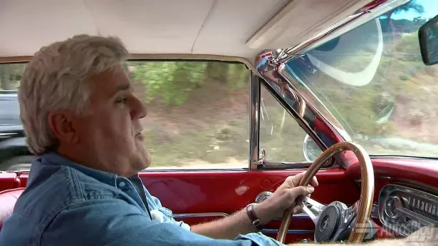 Jay Leno o Kena le Ford Falcon Sprint ea 1963 ho Pokello ea Litoro tsa Hae 11537_1