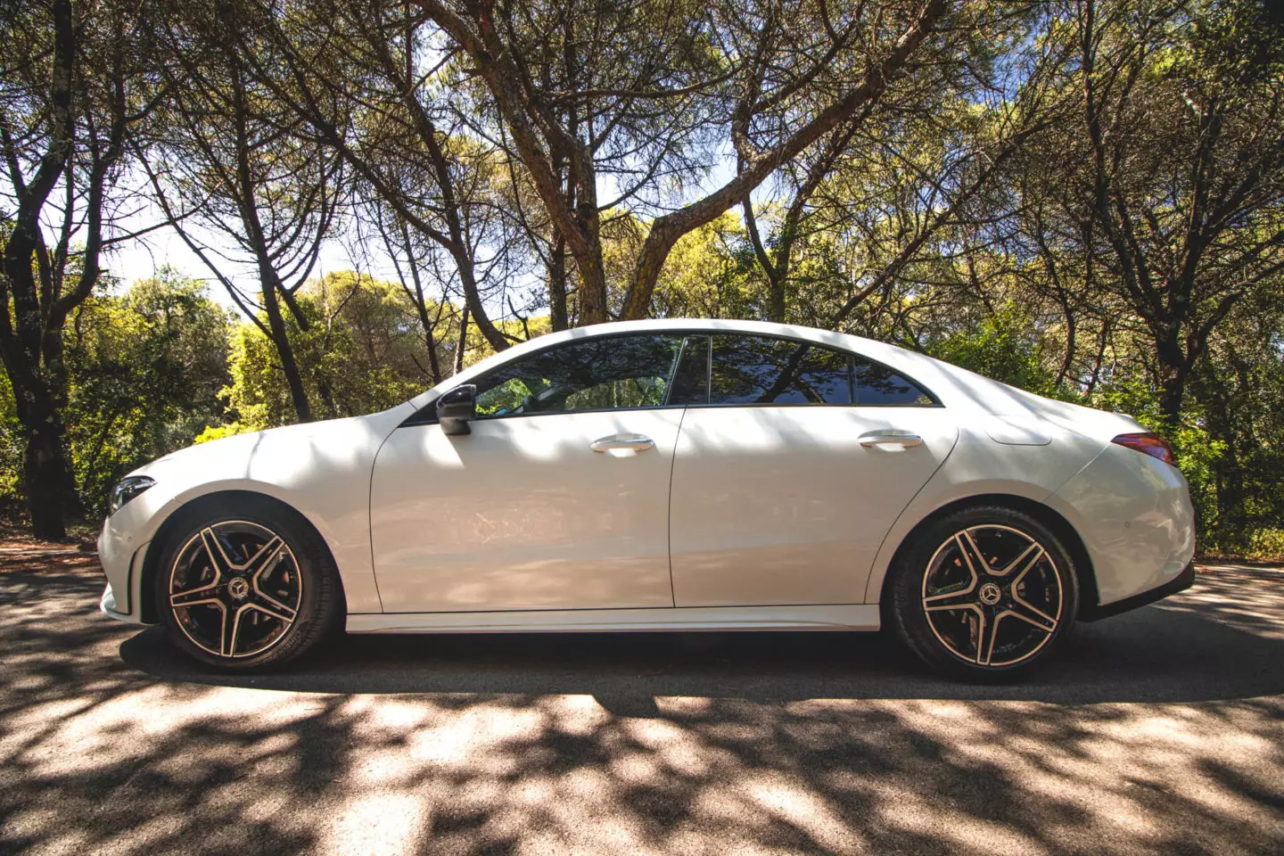 I-Mercedes-Benz CLA Coupé 180 d