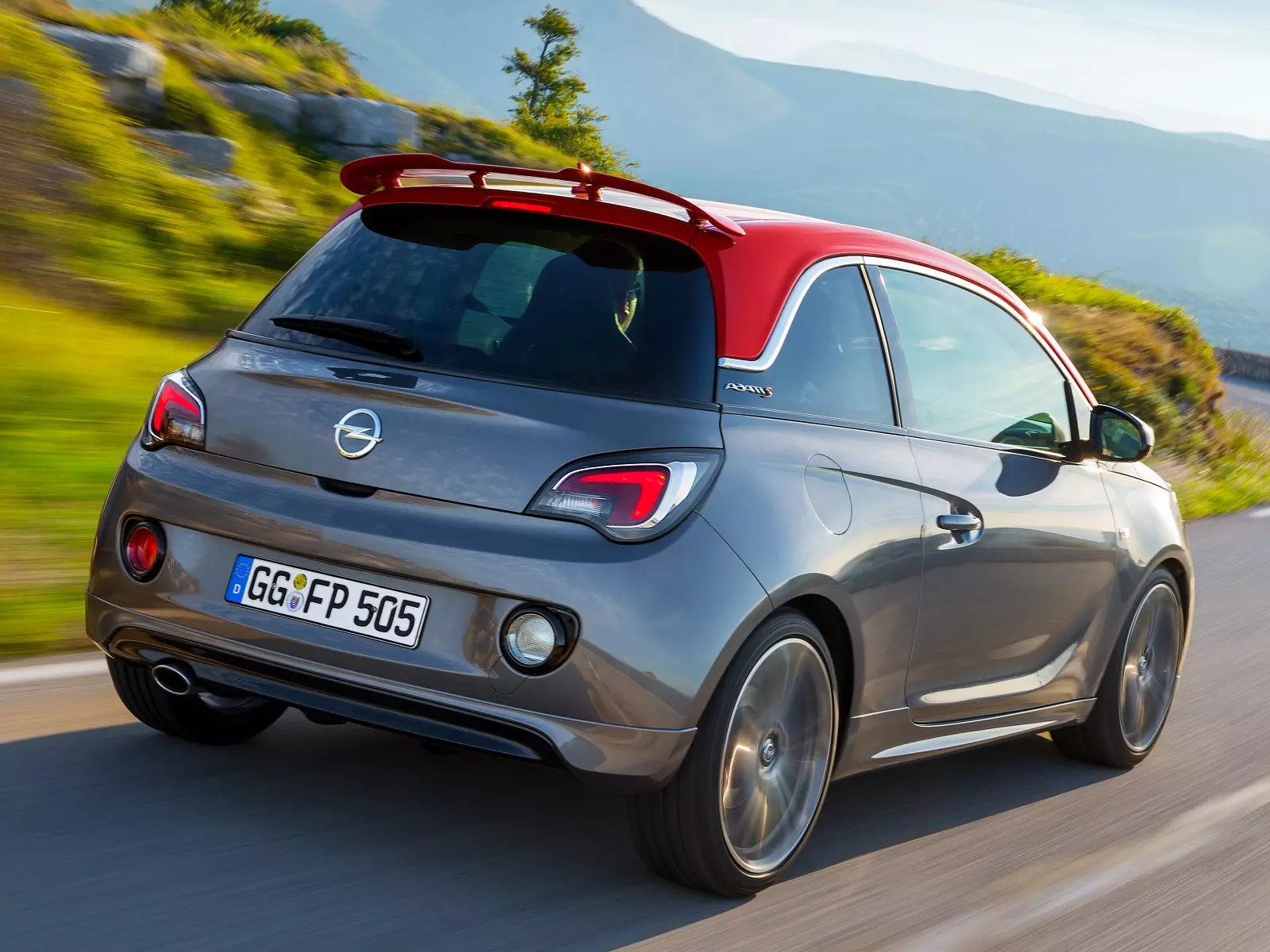 ក្រុមហ៊ុន Opel Adam S