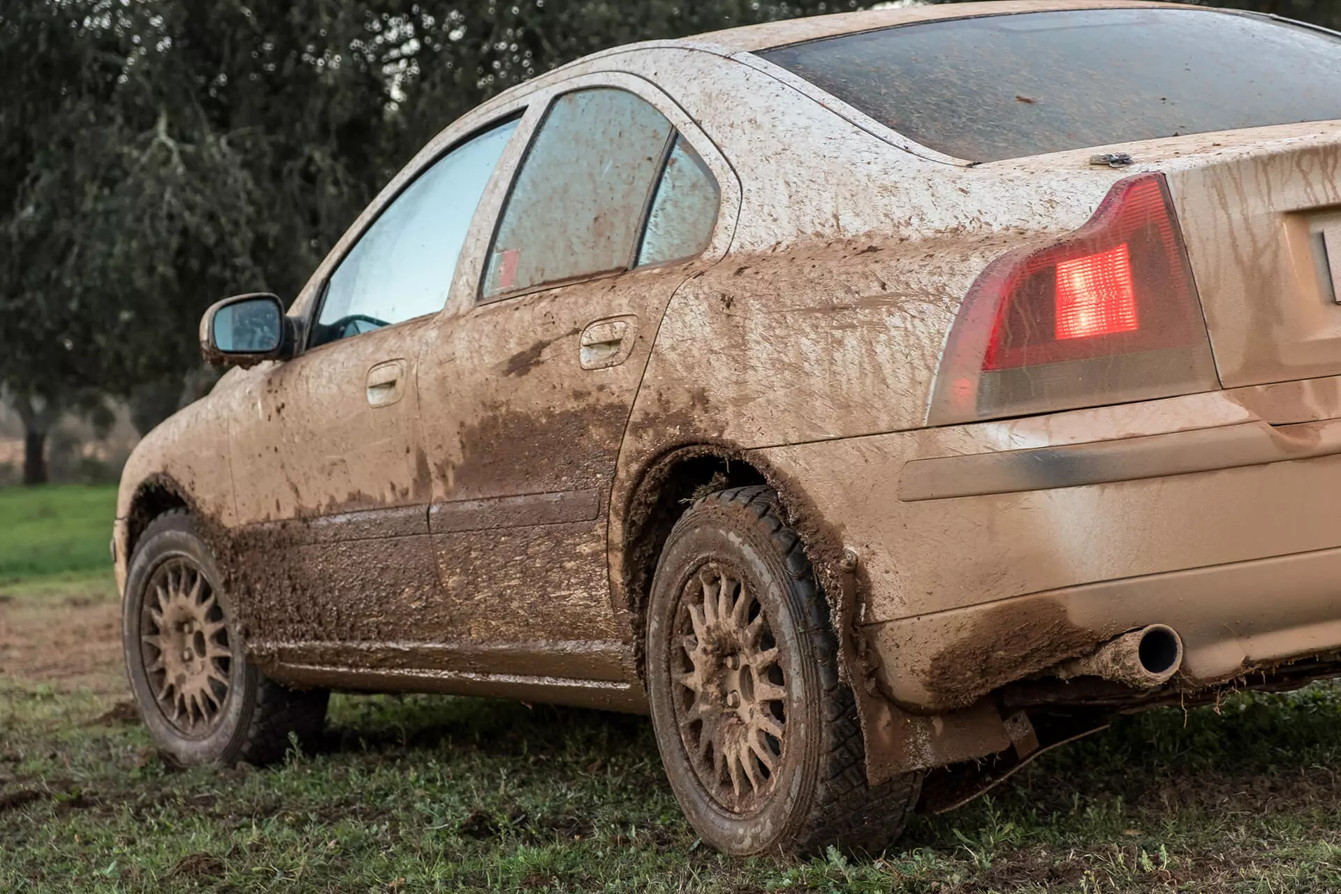 اسان آزمايو ڪولن ميڪري جي Volvo S60 Recce 11616_1