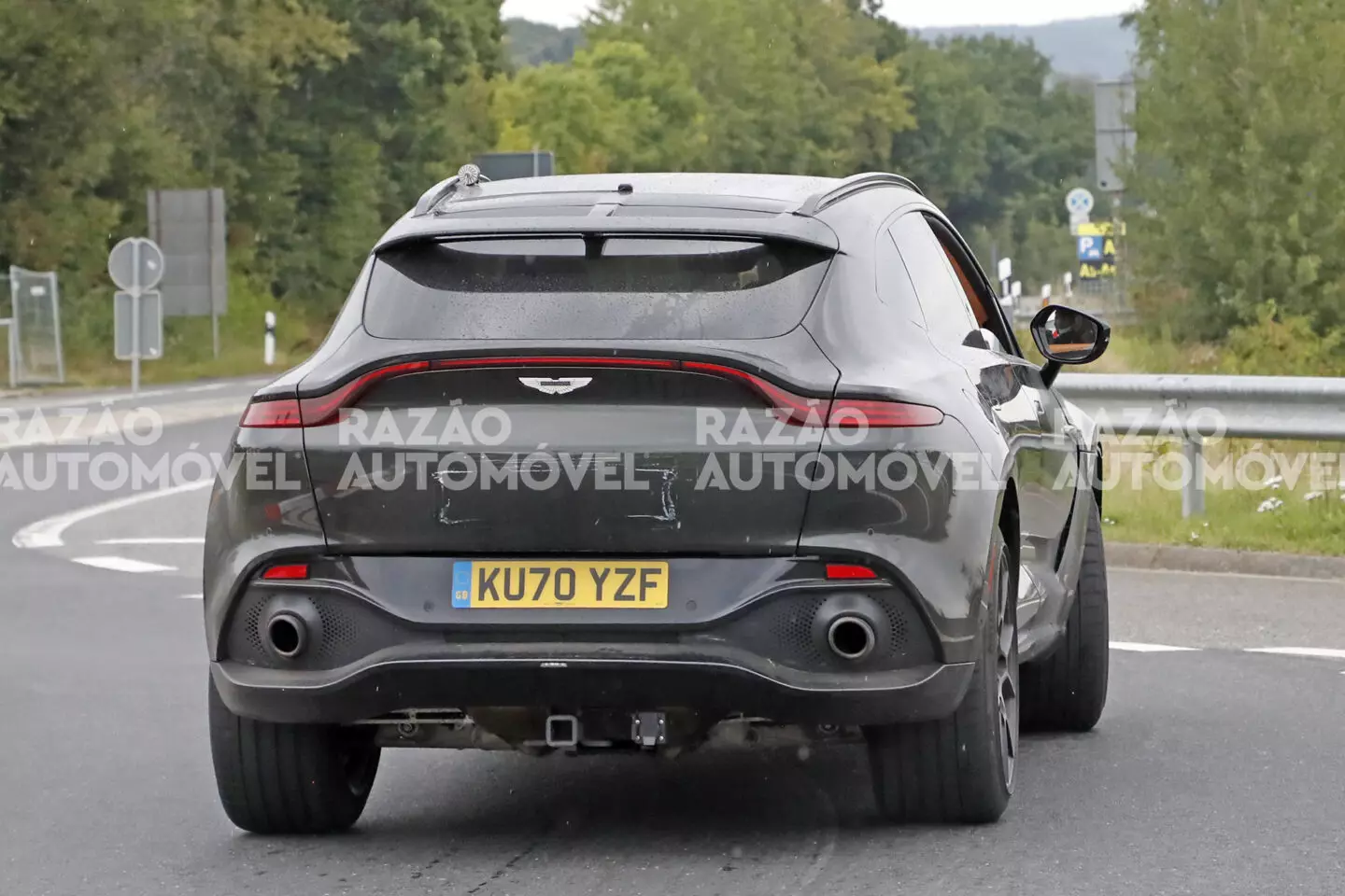 Aston MARtin DBX V12 spionbilder