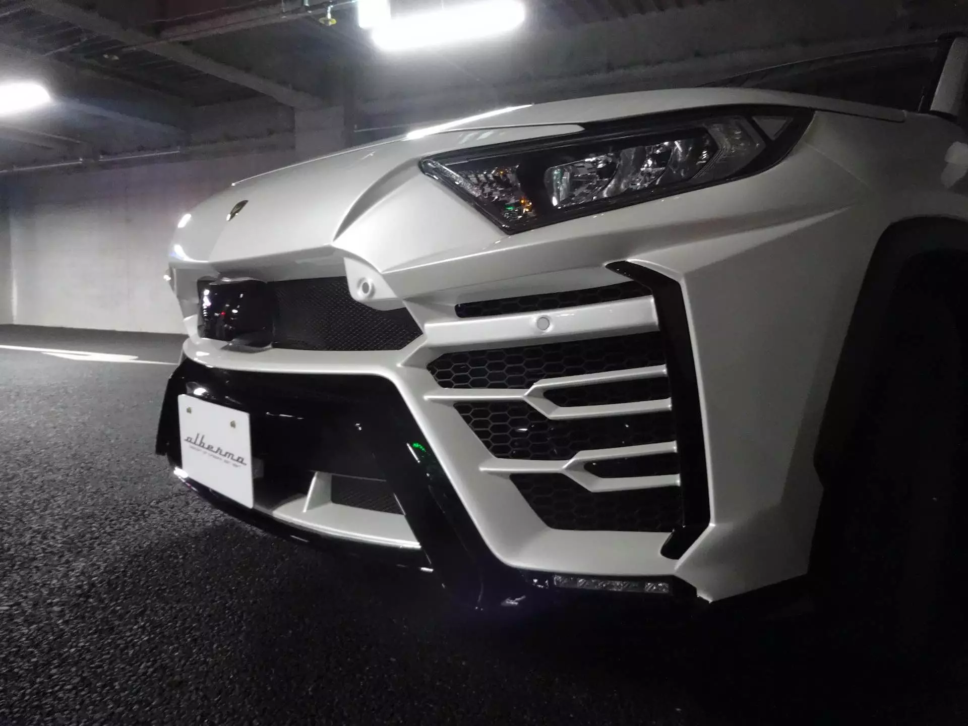 Albermo XR51 ، تويوتا RAV4 ، لامبورغيني أوروس