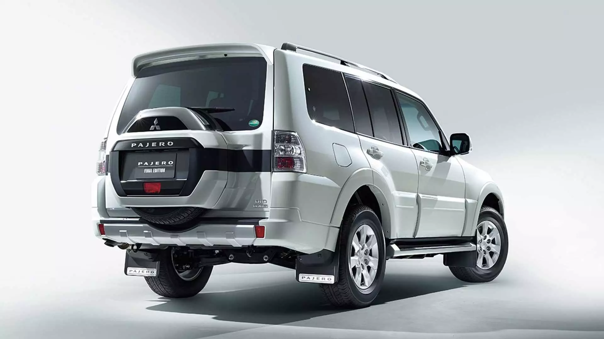 Mitsubishi Pajero Edisi Akhir