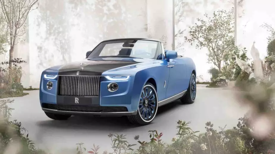 ნავის კუდი. ექსკლუზიურობისკენ სწრაფვა წარმოშობს ალბათ ყველაზე ძვირადღირებულ Rolls-Royce-ს