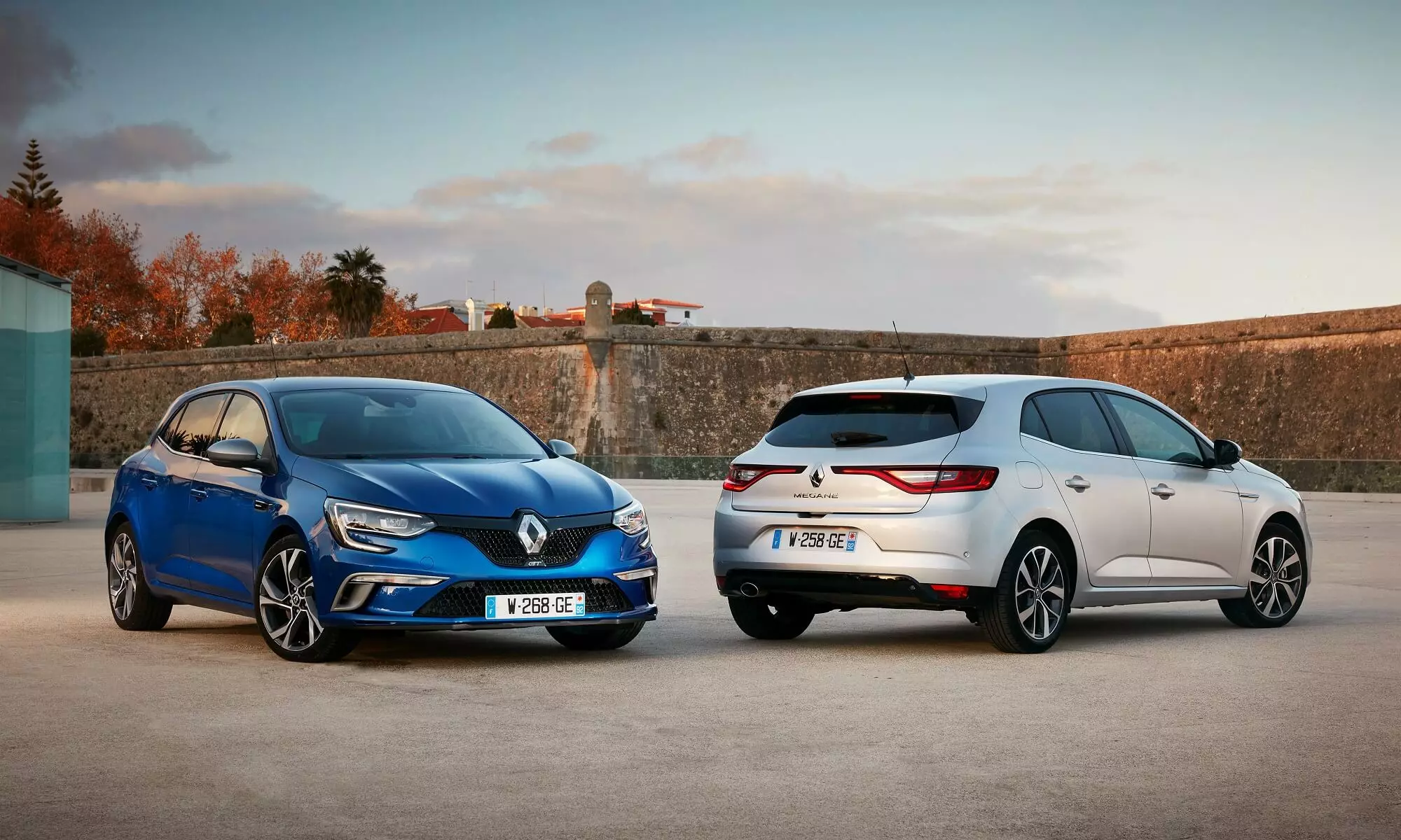 ក្រុមហ៊ុន Renault Megane