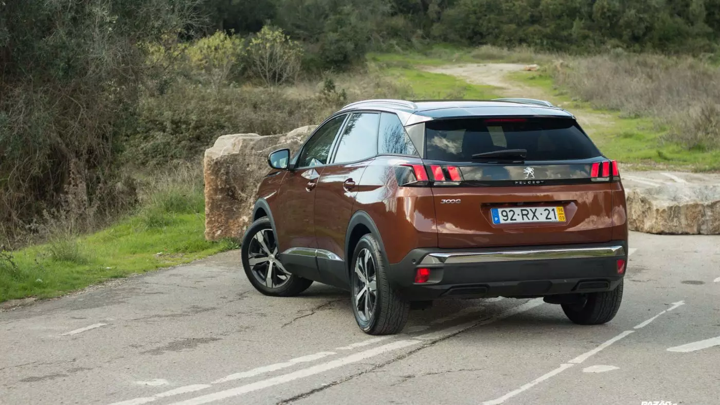 Peugeot 3008 Allure 1.6 BlueHDi: geçmişi döwmek 12078_2