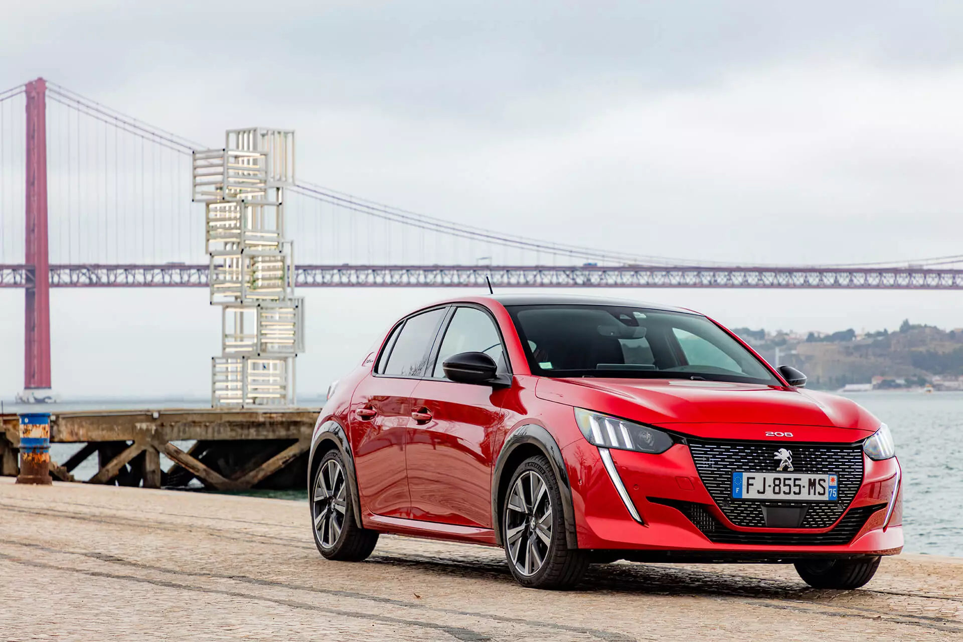 Peugeot 208 GT ලයින්, 2019