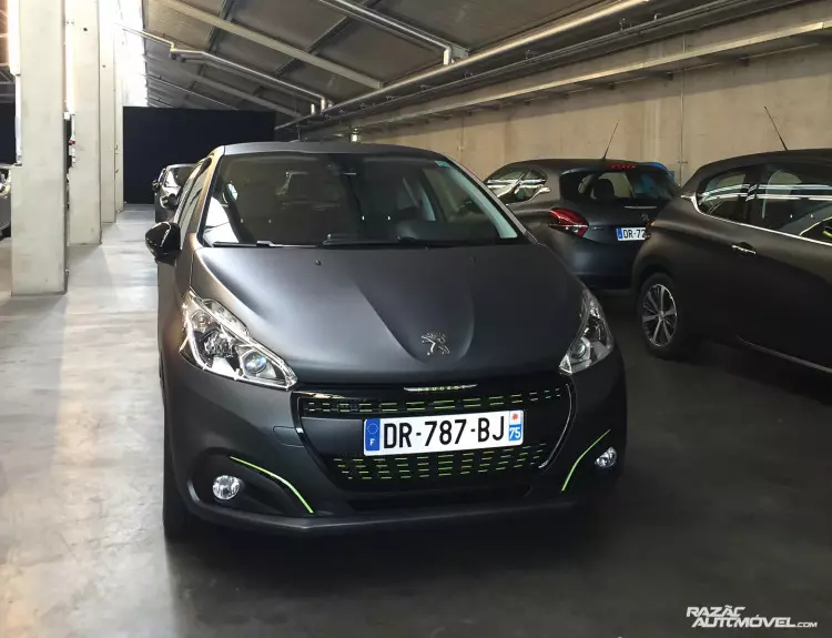 peugeot 208 2015 г