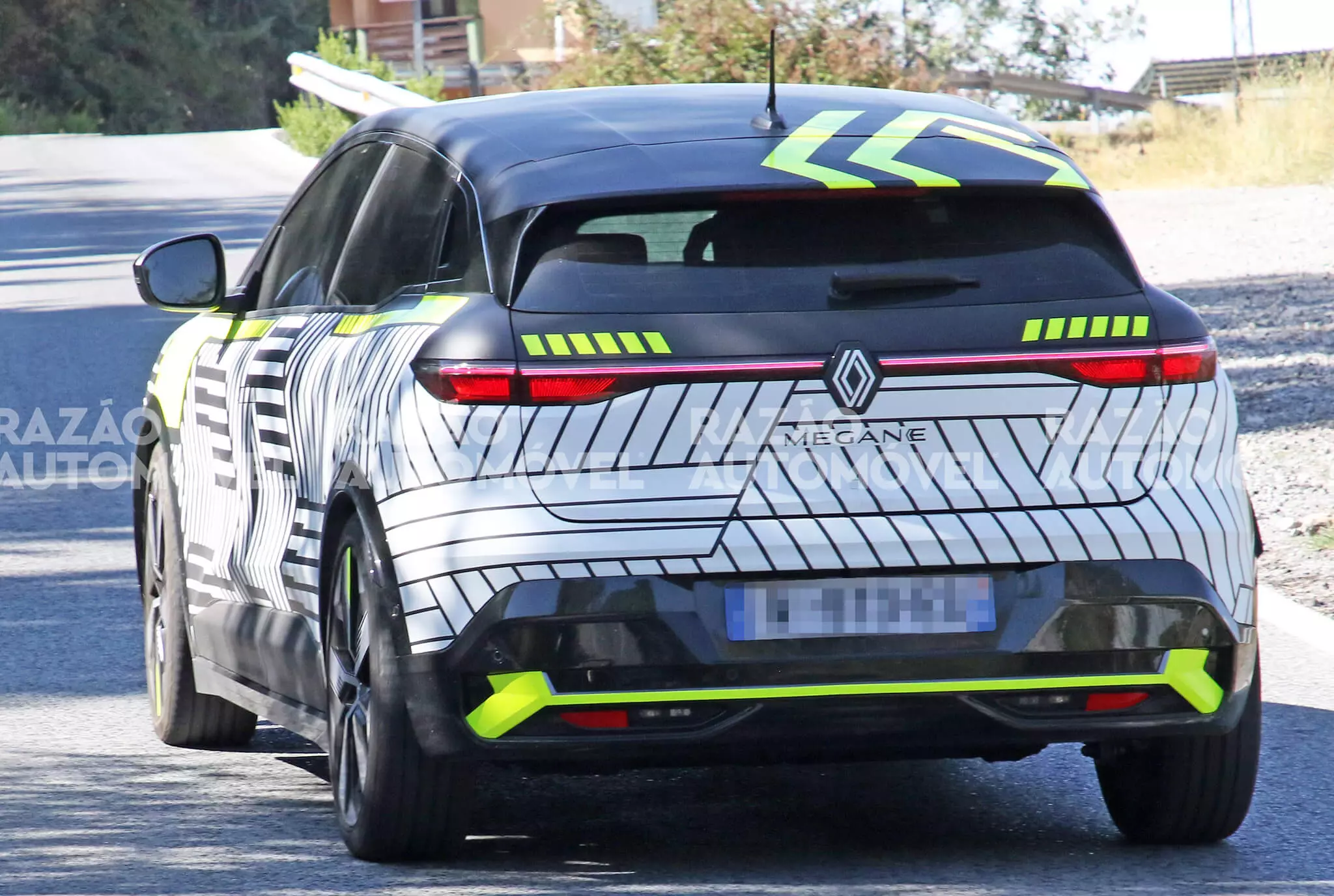 renault megane spy photos