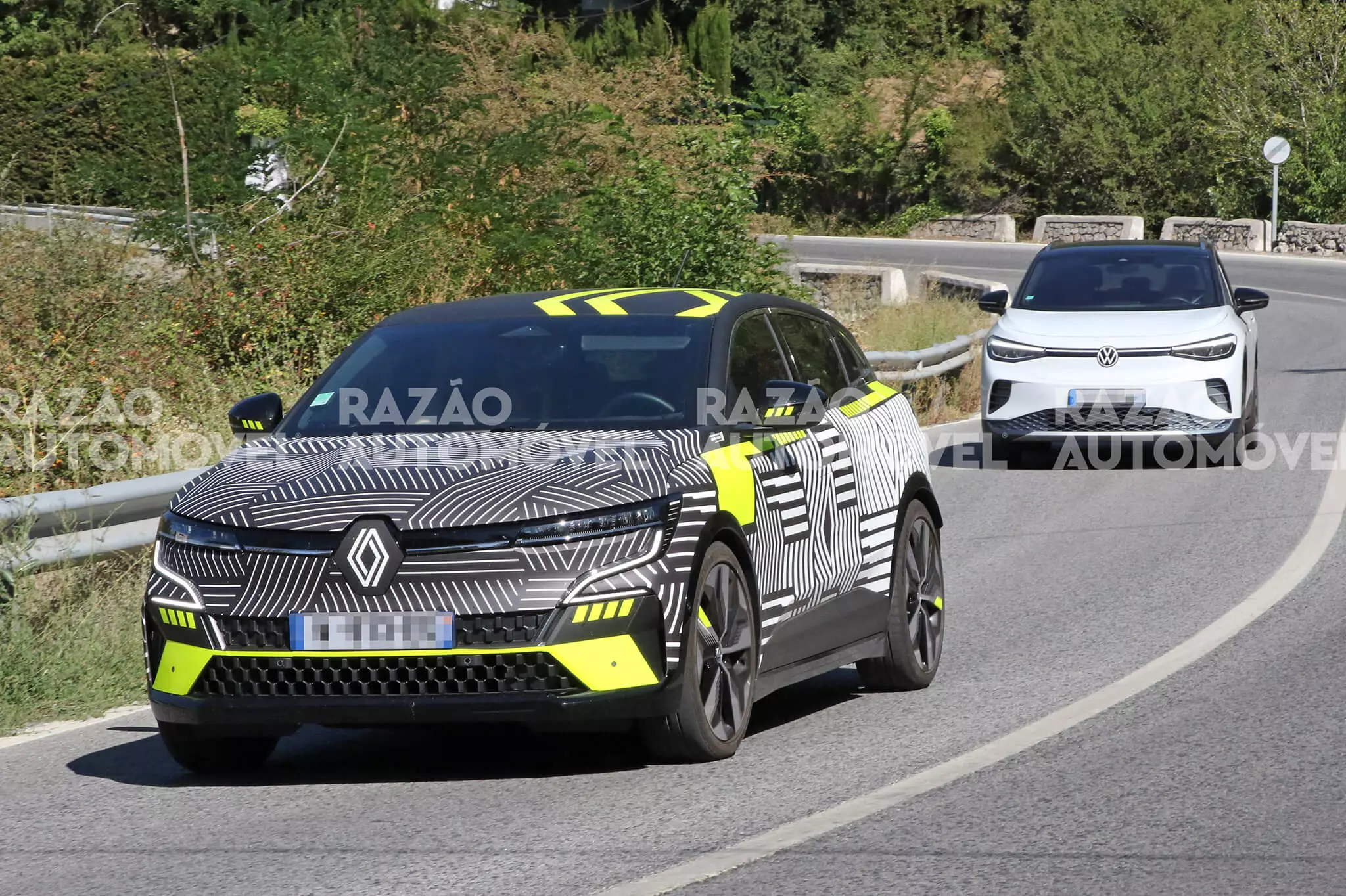 Fotografii spion electrice renault megane e-tech