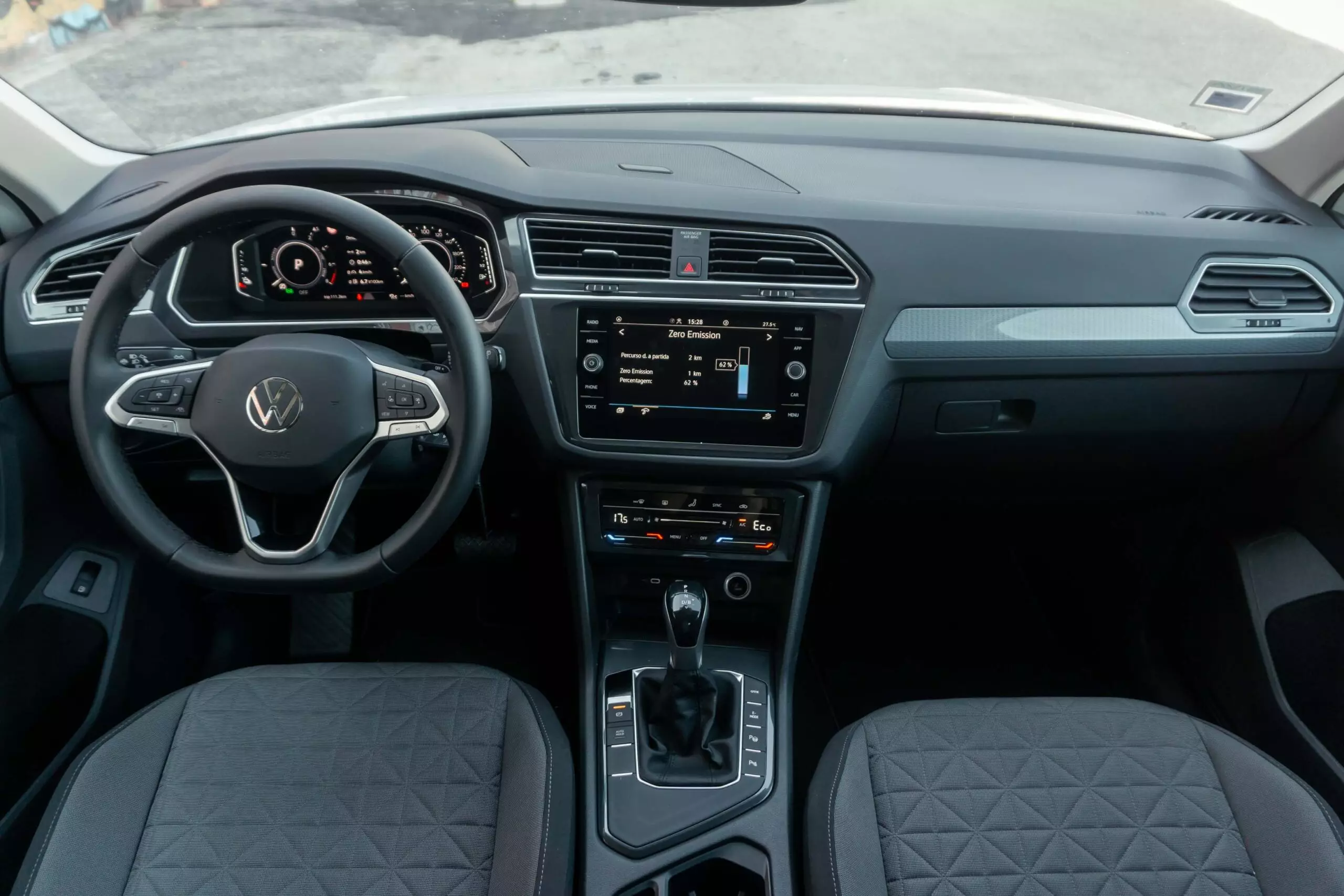 VW Tiguan arabara